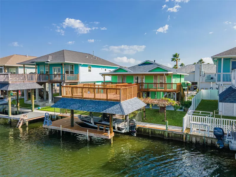 1170 Sailfish ST, Bayou Vista, TX 77563