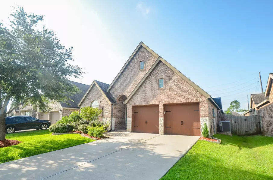 13806 Crystal Harbor LN, Pearland, TX 77584