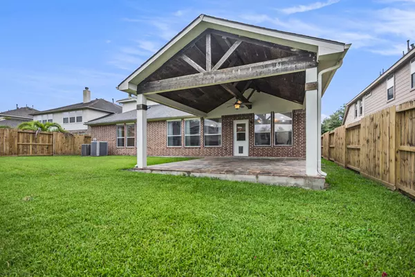 Friendswood, TX 77546,4438 W Maple DR