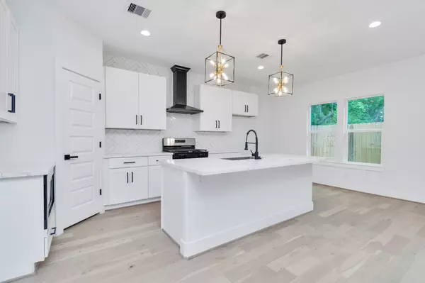 Houston, TX 77004,2813 Drew ST