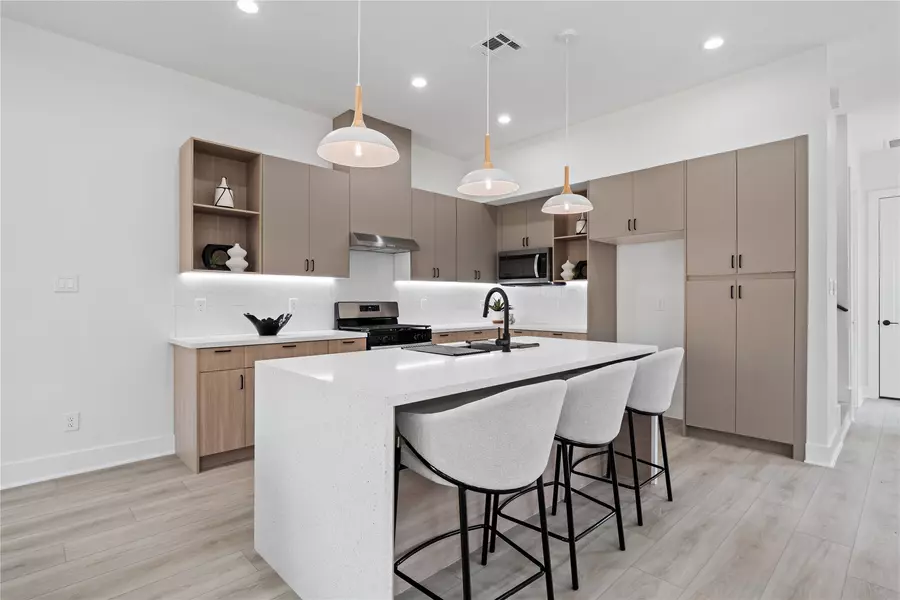 3617A Mt Pleasant ST, Houston, TX 77021