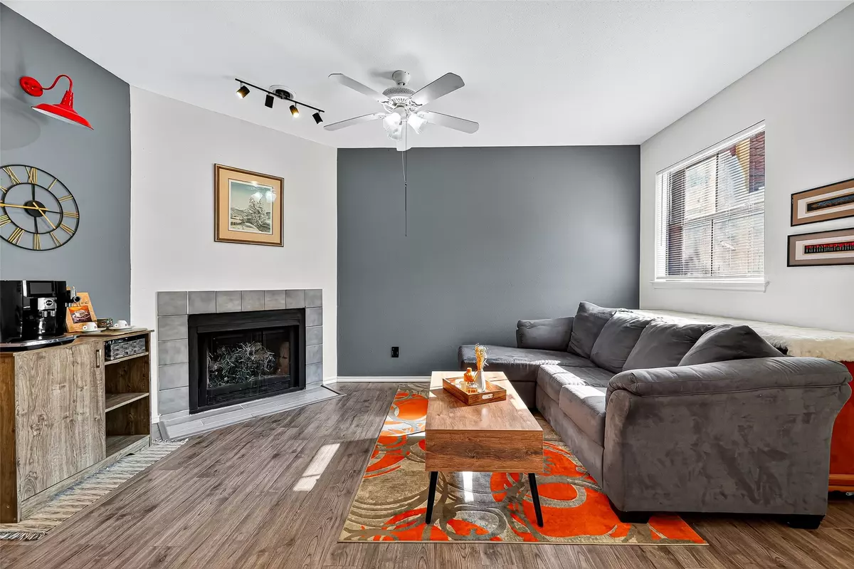 Stafford, TX 77477,1103 Dulles AVE #304