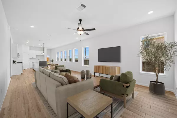 16343 Rock Hollow Bend LN, Waller, TX 77447