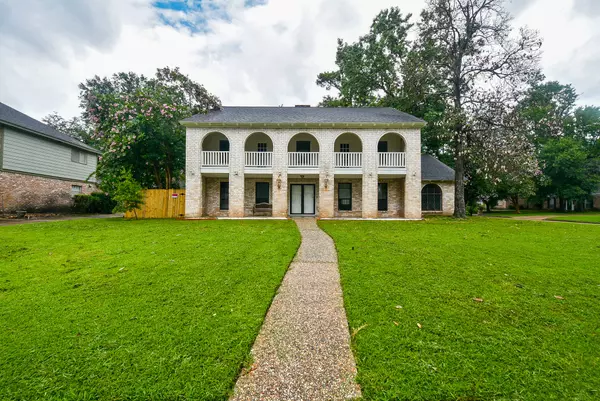 1723 Big Horn DR, Houston, TX 77090