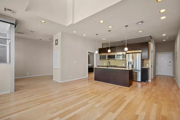 Houston, TX 77019,1406 Columbus St ST #305