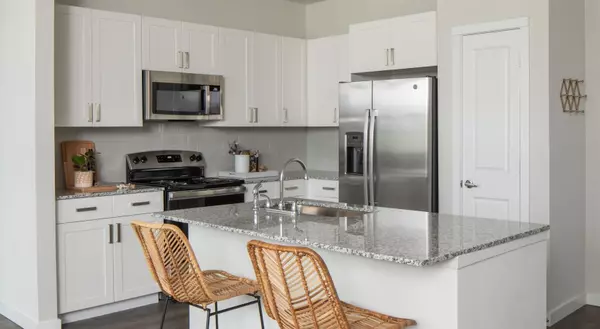 Houston, TX 77035,12111 Main ST #6103