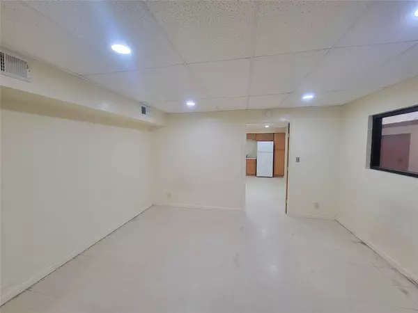 Houston, TX 77015,12600 La Riviera #A