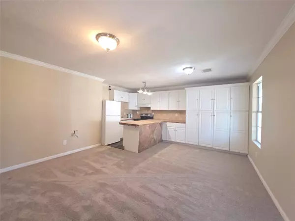 Montgomery, TX 77316,801 Queenswood