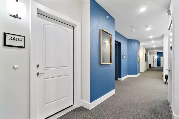 Houston, TX 77055,6804 Westview DR #3404