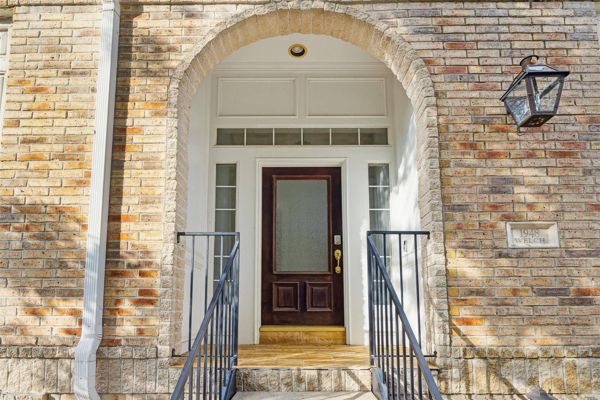 Houston, TX 77019,1948 Welch ST