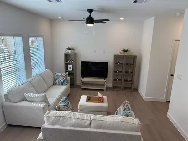 Houston, TX 77077,11621 Waldemar DR