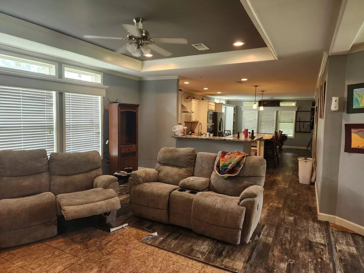 Madisonville, TX 77864,2984 Johnson LN