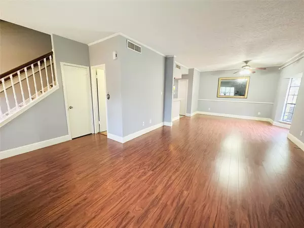 Houston, TX 77030,7350 Kirby DR #33