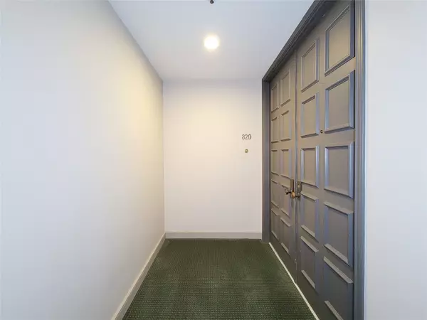 Houston, TX 77024,9333 Memorial DR #320