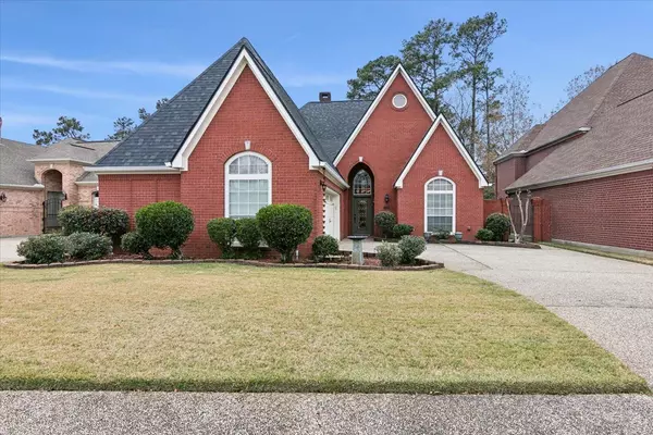 6401 Steeple Chasse DR, Orange, TX 77632