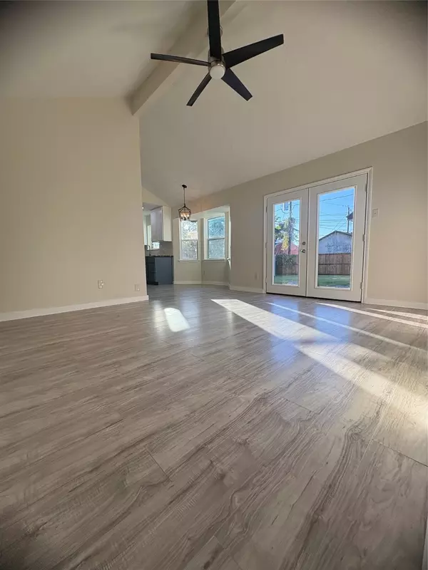 Houston, TX 77015,834 Grand Oaks DR