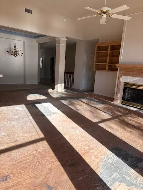 Huntsville, TX 77340,24 Lakeview Manor