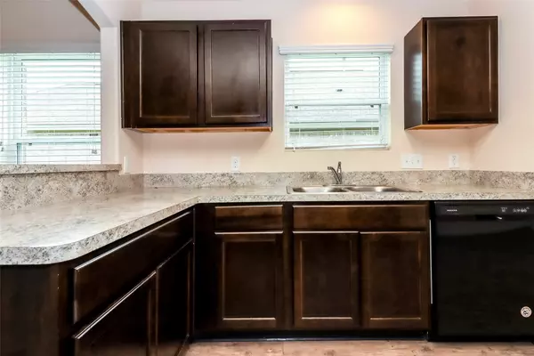 3803 Cary Creek DR, Baytown, TX 77521