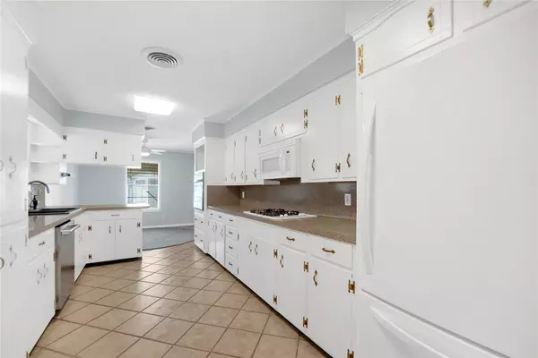 Baytown, TX 77520,2202 Palomar ST