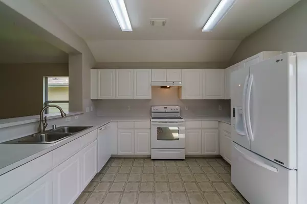 Tomball, TX 77375,19818 Rocky Shores DR