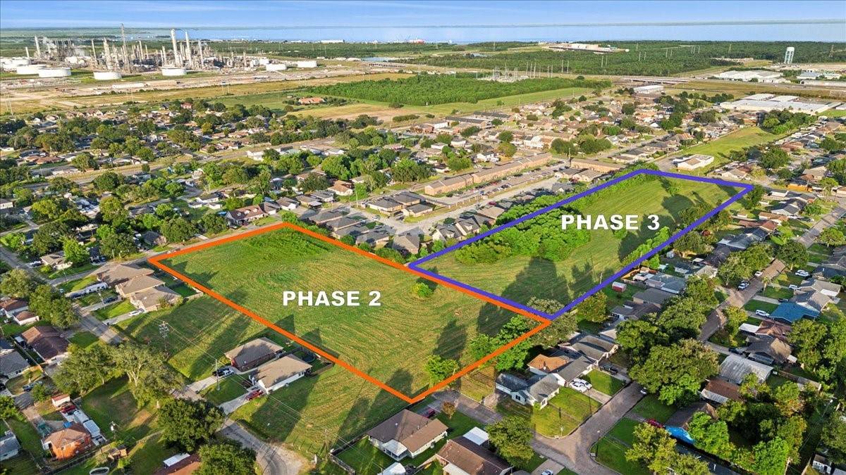 000 25th and Maple ST, Groves, TX 77619