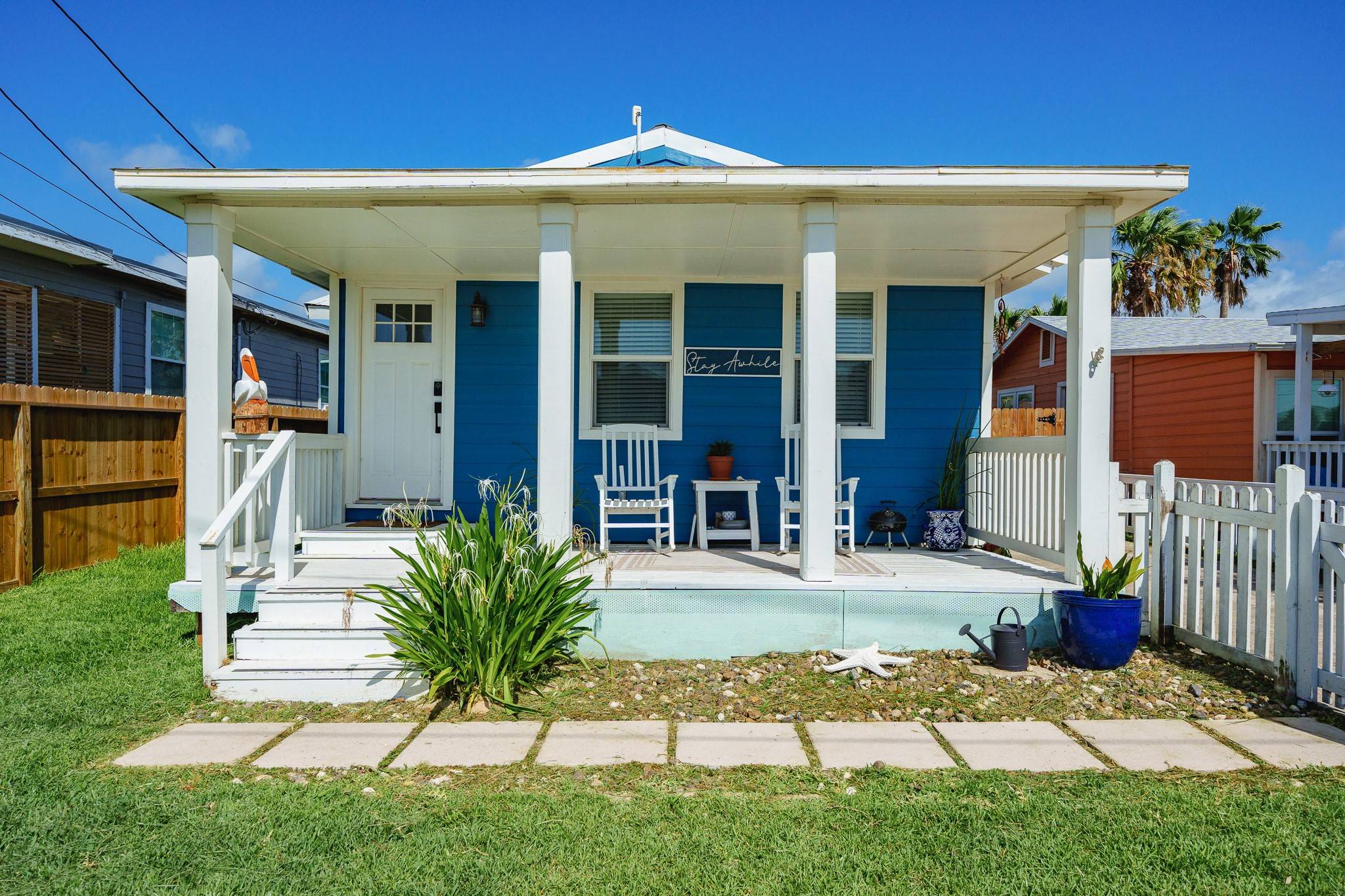 1511 S Magnolia ST,  Rockport,  TX 78382