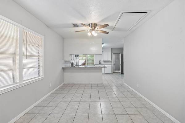 12109 22nd ST, Santa Fe, TX 77510