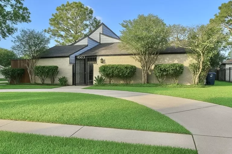 Houston, TX 77083,6803 Las Brisas DR