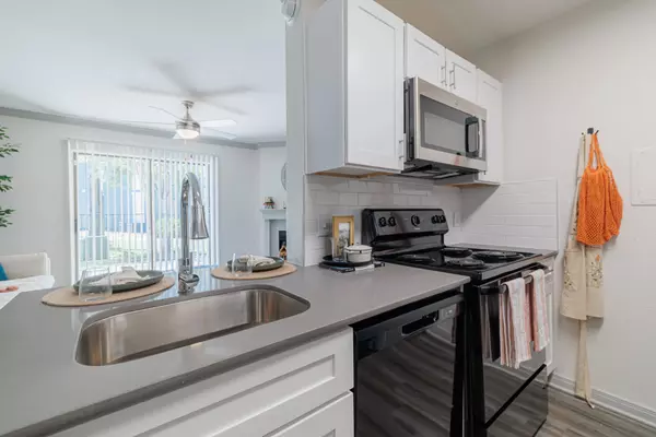 Houston, TX 77090,200 Hallow Tree LN #1612-2