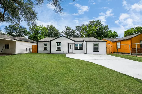 Houston, TX 77051,10118 Cathedral DR