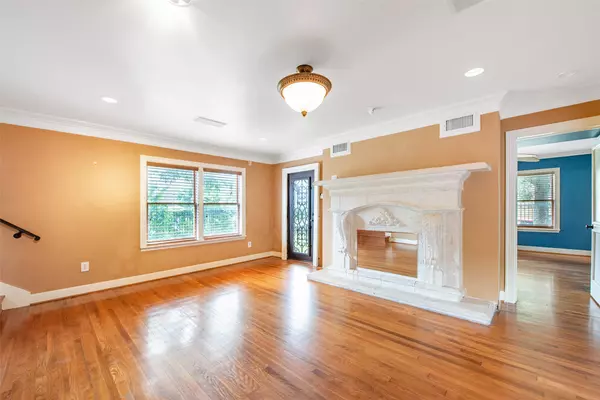 Houston, TX 77004,1709 Calumet ST