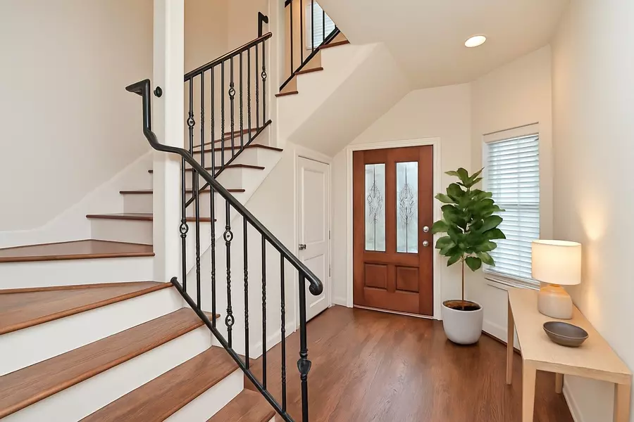 5813 Washington AVE #B, Houston, TX 77007