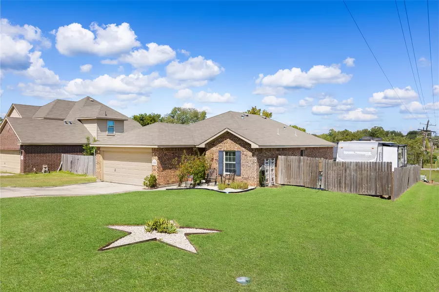 13184 Lake Breeze LN, Willis, TX 77318