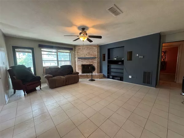 Houston, TX 77075,8235 Gulfwood LN