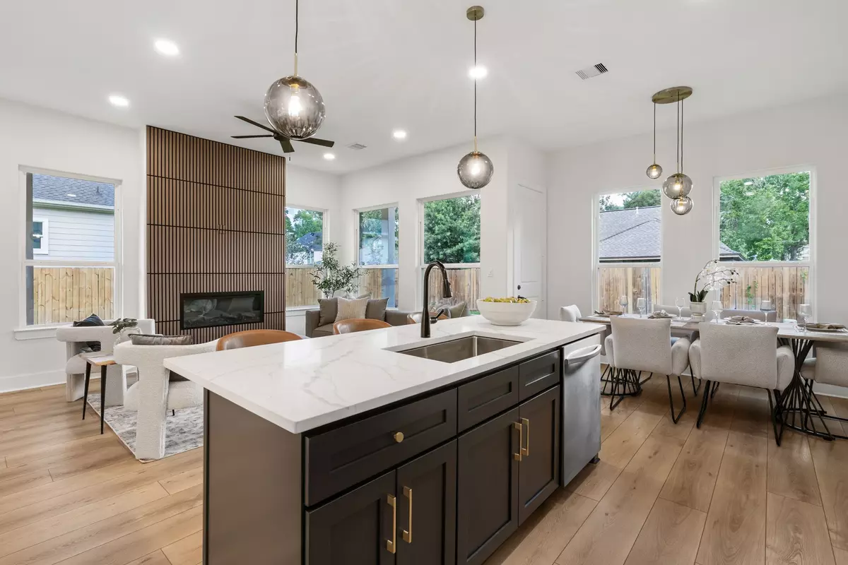 Tomball, TX 77375,22806 August Leaf DR