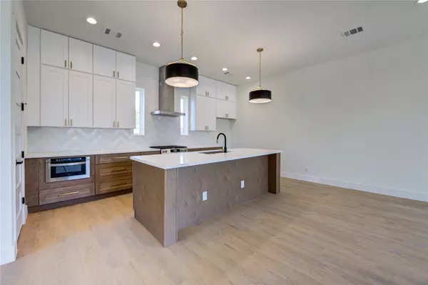 Houston, TX 77020,4702 Coke ST