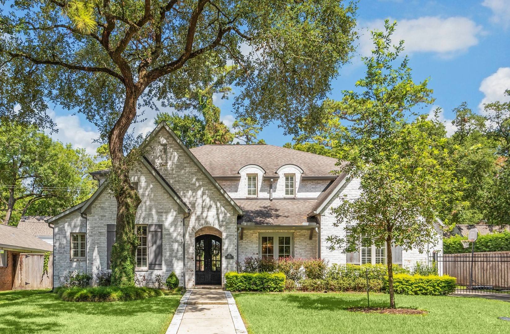 12222 Old Oaks DR, Houston, TX 77024