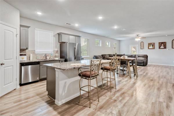 West Columbia, TX 77486,2163 Twin Lakes BLVD