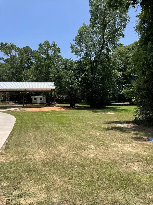 Coldspring, TX 77331,231 Forest LN