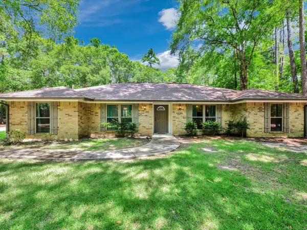 Village Mills, TX 77663,408 W Eucalyptus ST