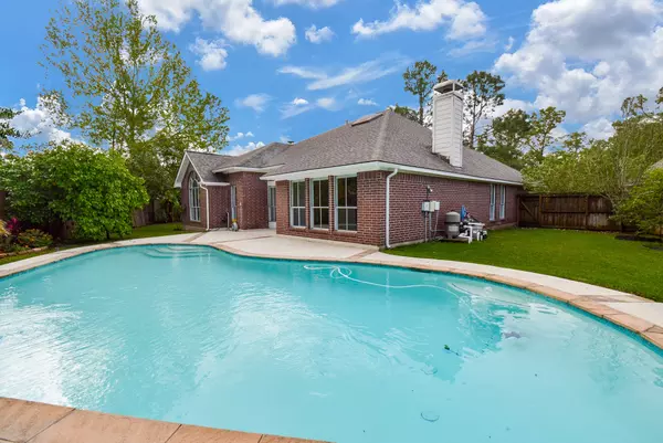 1638 Almond Brook LN, Houston, TX 77062