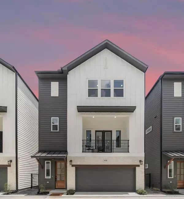 Houston, TX 77018,925 Fisher ST #D