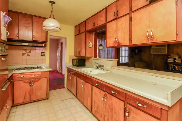 Houston, TX 77009,2827 Robertson ST