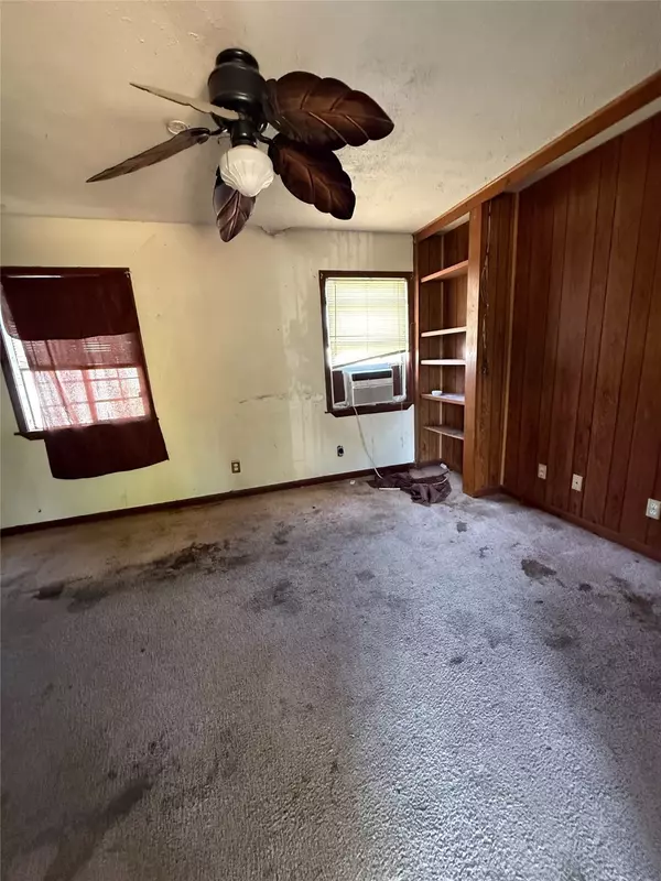 Houston, TX 77092,6221 Peg ST