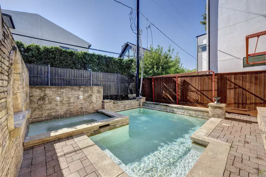 1919 W Mckinney ST, Houston, TX 77019