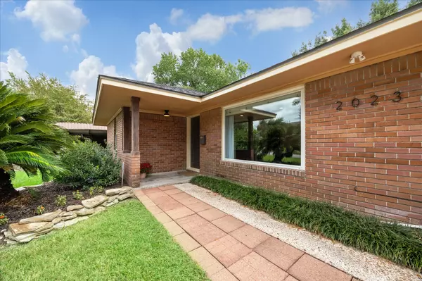 Houston, TX 77018,2023 Nina Lee LN