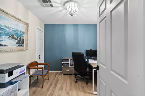 Sweeny, TX 77480,4141 County Road 502E