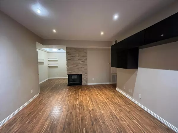 Houston, TX 77054,8055 SE Cambridge ST #79