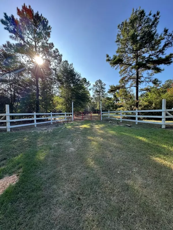 Cleveland, TX 77328,8958 N Walker RD