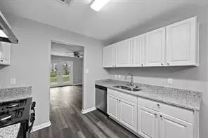 Angleton, TX 77515,1227 Fair DR